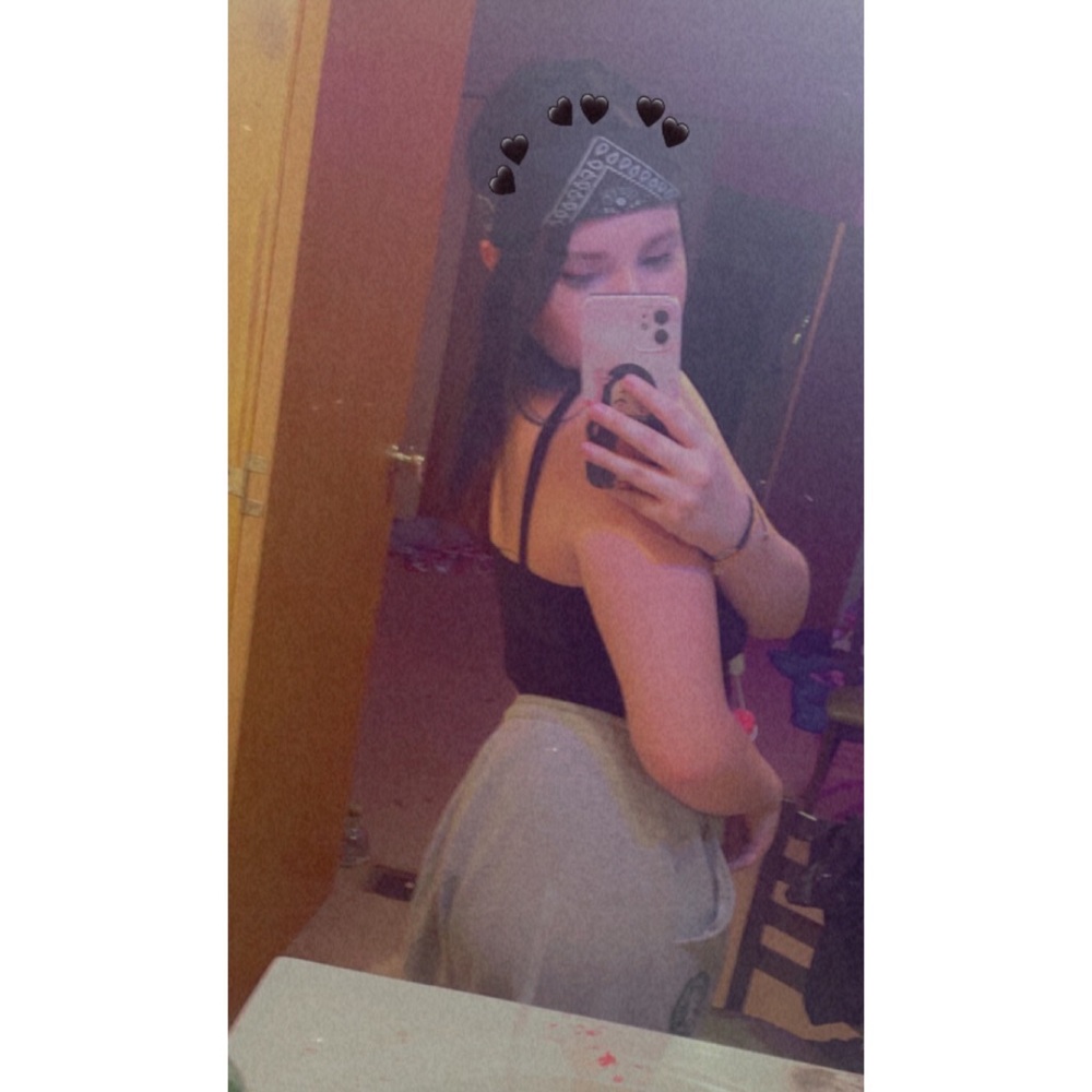 Meet your Posher, Mickenzie